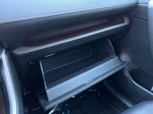 Used 2020 Toyota RAV4 Limited image 42