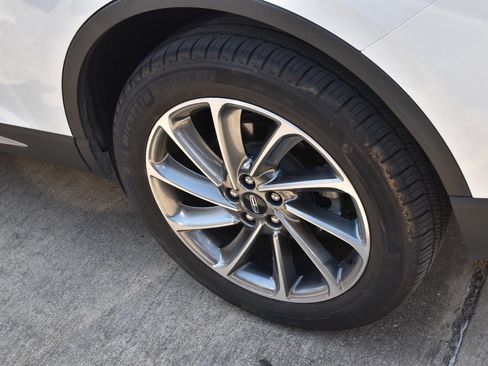 Certified 2023 Lincoln Corsair FWD w/ Equipment Group 101A image 10