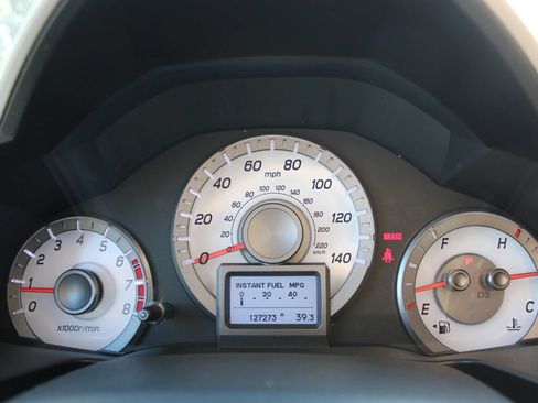 Used 2015 Honda Pilot Touring image 32