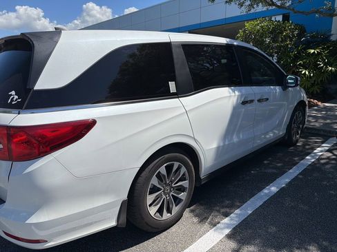 Used 2021 Honda Odyssey EX-L image 4