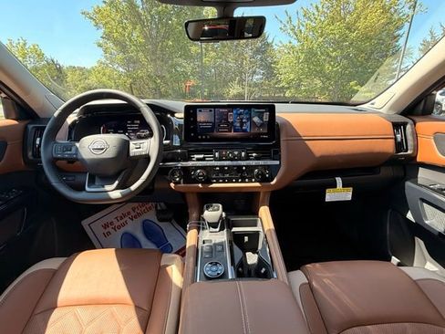 New 2026 Nissan Pathfinder Platinum AWD/4WD image 22
