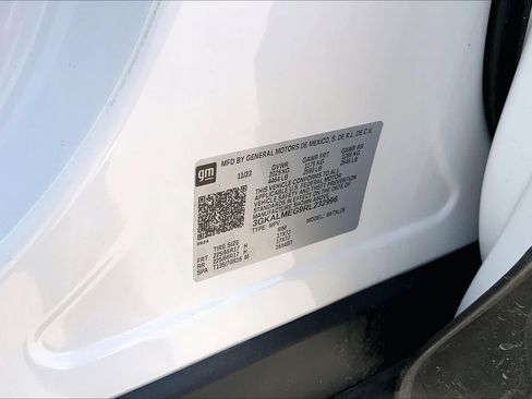 Used 2024 GMC Terrain SLE FWD image 33