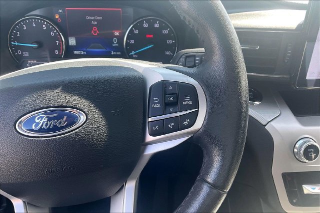 Certified 2023 Ford Explorer XLT w/ Equipment Group 202A RWD image 19