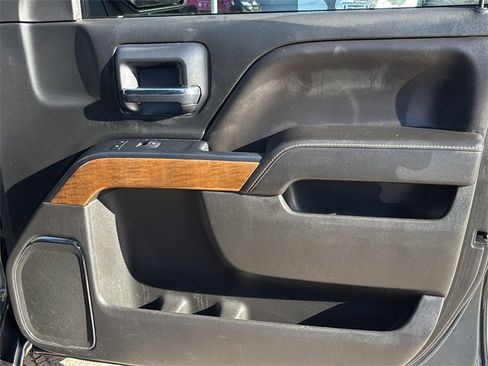 Used 2018 Chevrolet Silverado 1500 LTZ image 10