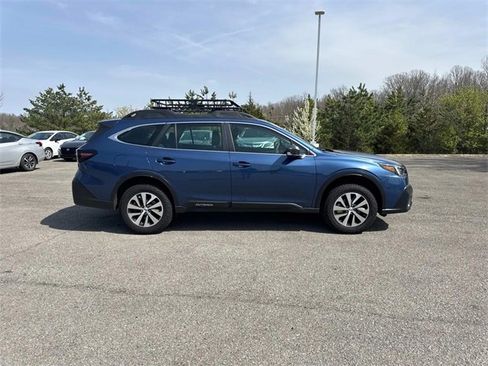 Used 2021 Subaru Outback 2.5i image 3