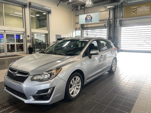 Used 2015 Subaru Impreza 2.0i Premium image 7