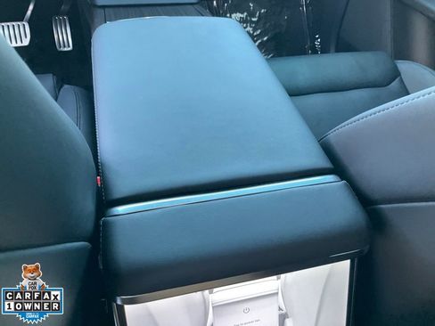 Used 2023 Tesla Model X image 54