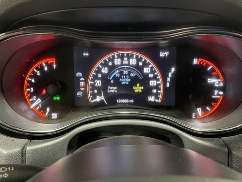 Used 2019 Dodge Durango GT image 32