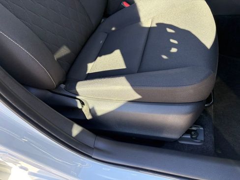 Used 2023 Toyota Corolla LE image 24