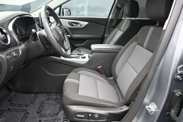 Used 2025 Chevrolet Blazer LT FWD image 12