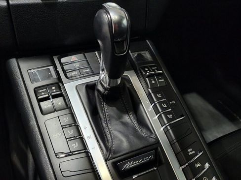 Used 2017 Porsche Macan S AWD/4WD image 23