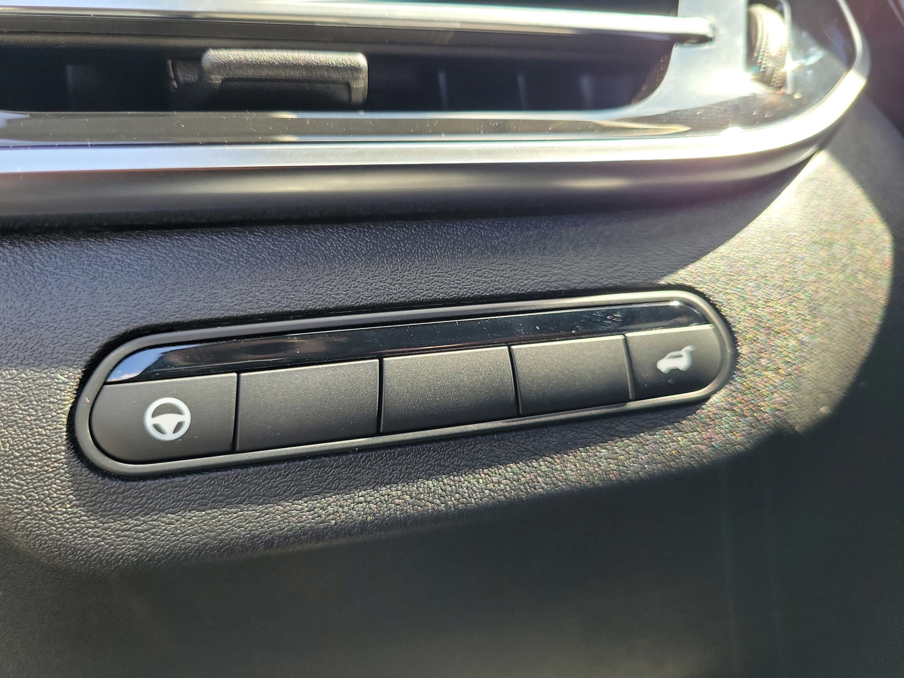 New 2027 INFINITI QX60 Luxe w/ Cargo Package FWD image 12