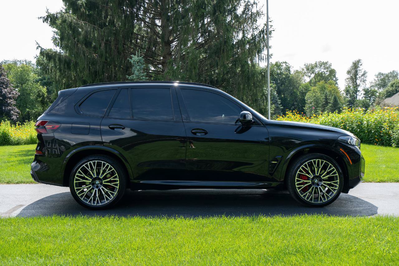 Used 2025 BMW X5 M60i AWD/4WD image 2