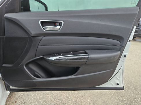 Used 2019 Acura TLX image 29