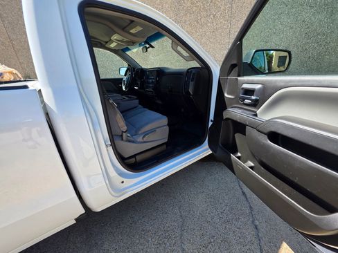 Used 2016 GMC Sierra 1500 2WD Regular Cab image 12