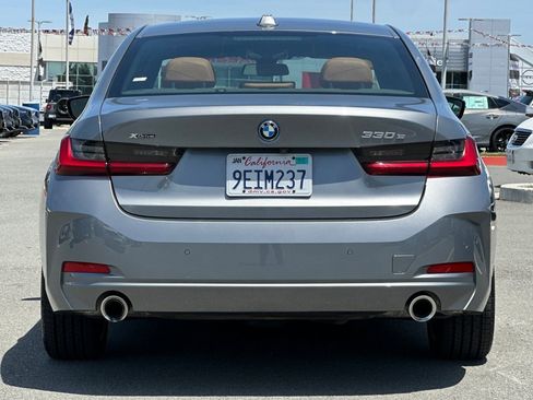 Used 2023 BMW 330e xDrive w/ Driving Assistance Package AWD/4WD image 5