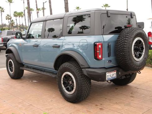 Certified 2023 Ford Bronco Badlands w/ Sasquatch Package AWD/4WD image 2