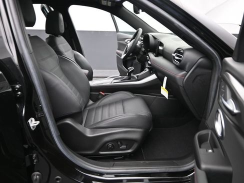 Used 2024 Dodge Hornet GT Plus w/ GT Blacktop Package AWD/4WD image 18
