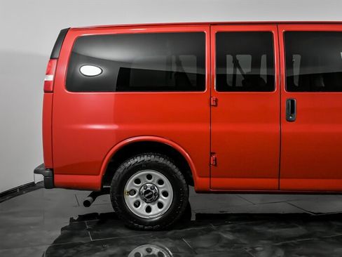 Used 2014 GMC Savana 1500 LT w/ LT Preferred Equipment Group image 11