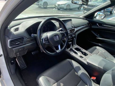 Used 2019 Honda Accord Sport image 14