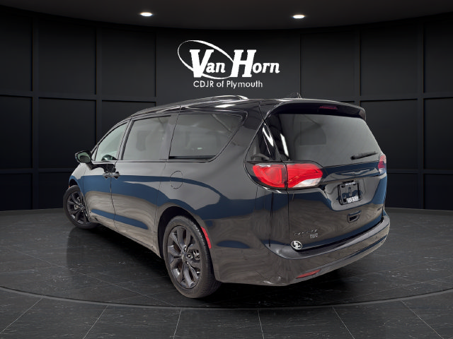 Used 2020 Chrysler Pacifica Limited FWD image 5
