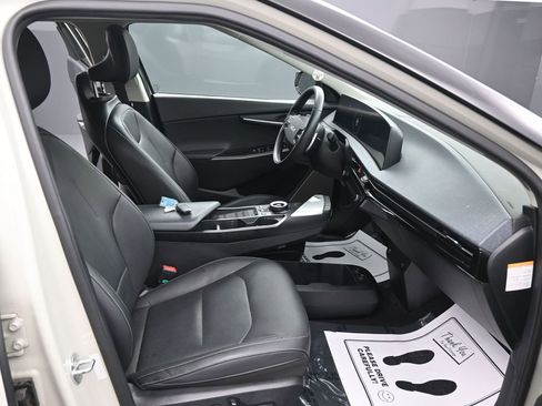 Used 2022 Kia EV6 Wind image 27