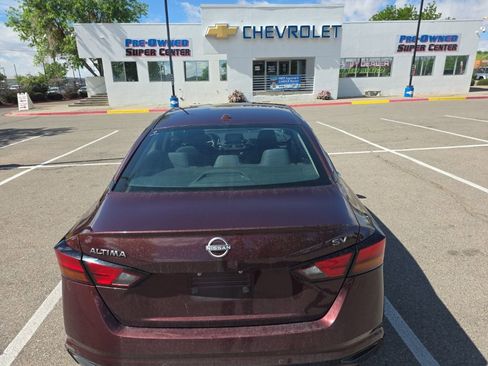 Used 2024 Nissan Altima 2.5 SV image 5