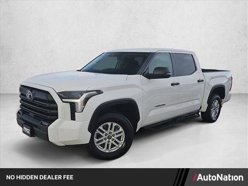 Used 2023 Toyota Tundra SR5 w/ SR5 Convenience Package AWD/4WD image 1