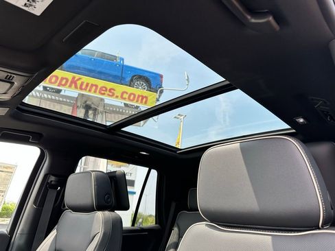 New 2025 Chevrolet Tahoe Premier image 21