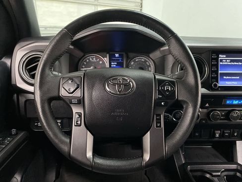 Used 2021 Toyota Tacoma TRD Off-Road image 19