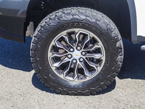 Used 2020 Chevrolet Colorado ZR2 AWD/4WD image 11
