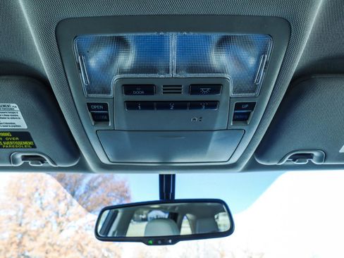 Used 2016 Toyota Highlander Limited image 37