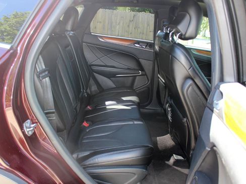 Used 2018 Lincoln MKC Reserve w/ Lincoln MKC Climate Package AWD/4WD image 33