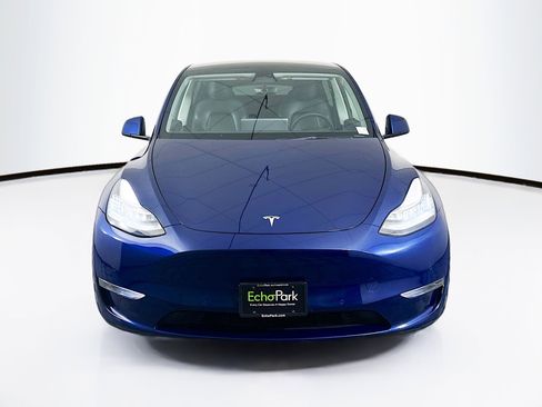 Used 2021 Tesla Model Y Long Range image 2