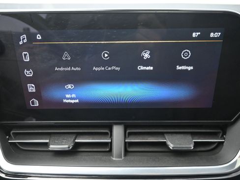 Used 2024 Chevrolet Trax RS w/ Sunroof Package FWD image 15