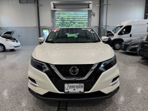 Used 2022 Nissan Rogue Sport SL w/ Premium Package AWD/4WD image 2