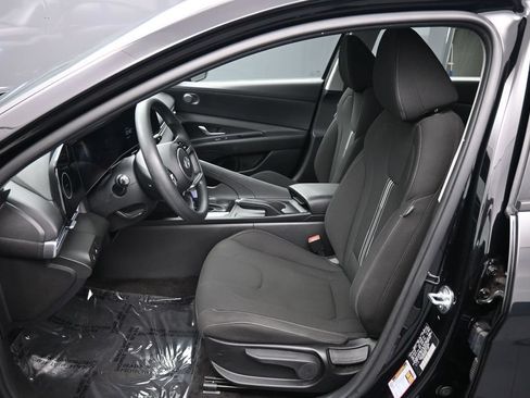Certified 2024 Hyundai Elantra SEL FWD image 18