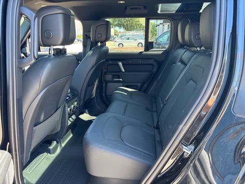 Used 2024 Land Rover Defender 110 V8 image 9