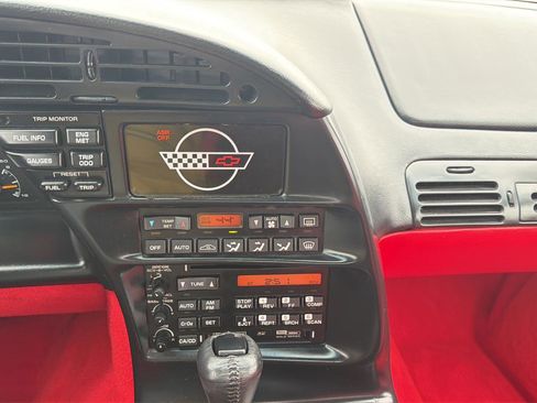 Used 1996 Chevrolet Corvette Convertible image 12