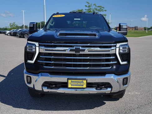 Used 2026 Chevrolet Silverado 3500 LTZ w/ LTZ Plus Package AWD/4WD image 2