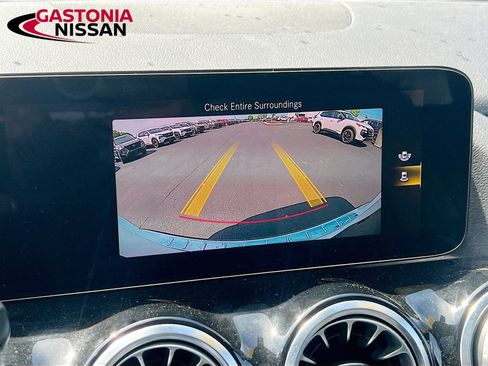 Used 2023 Mercedes-Benz GLA 250 w/ Premium Package image 18