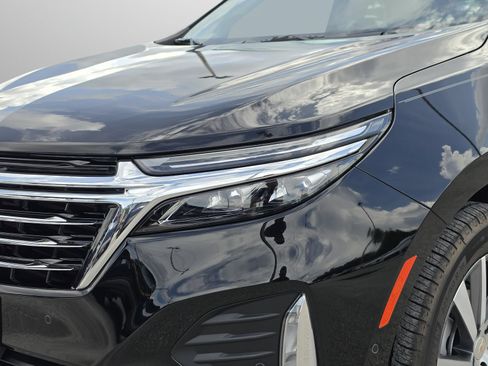 Used 2024 Chevrolet Equinox Premier FWD image 39