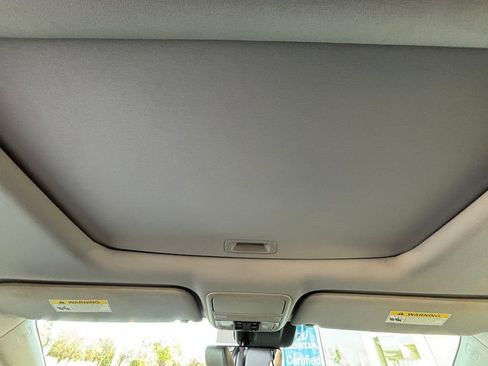 Used 2018 Honda Odyssey EX-L image 18