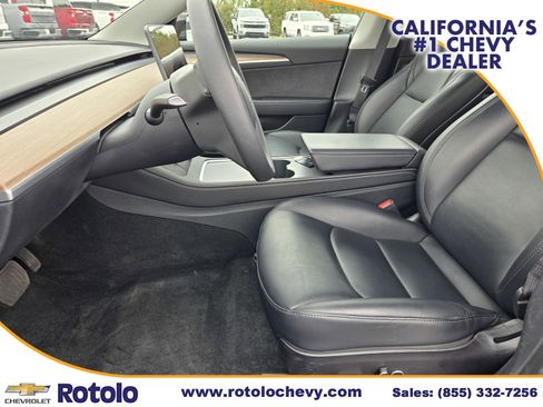 Used 2023 Tesla Model 3 Standard Range image 18