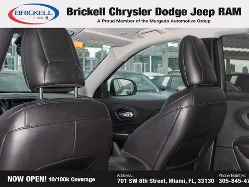 Used 2019 Jeep Cherokee Limited image 17