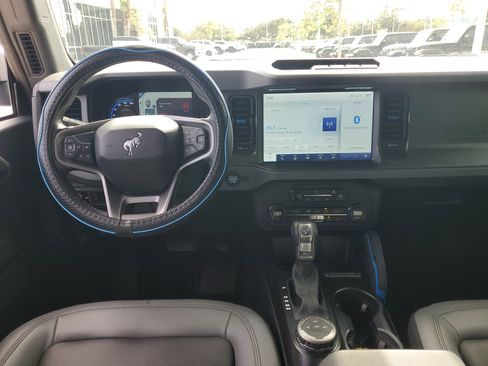 Used 2024 Ford Bronco Black Diamond image 10