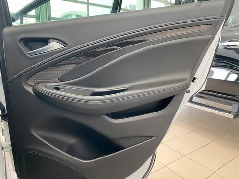 Used 2020 Buick Envision Premium image 10