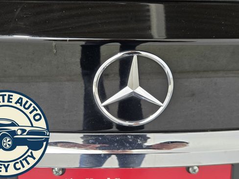 Used 2019 Mercedes-Benz GLA 250 4MATIC image 28