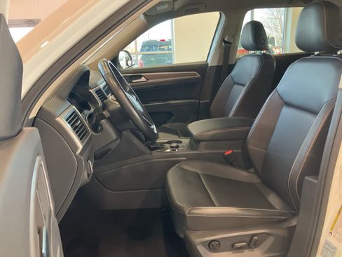 Used 2021 Volkswagen Atlas SE image 10