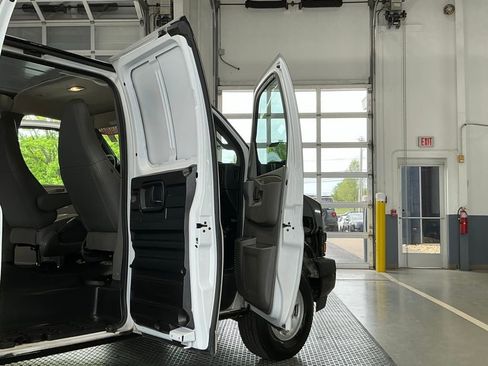 Used 2023 Chevrolet Express 3500 w/ Driver Convenience Package RWD image 34